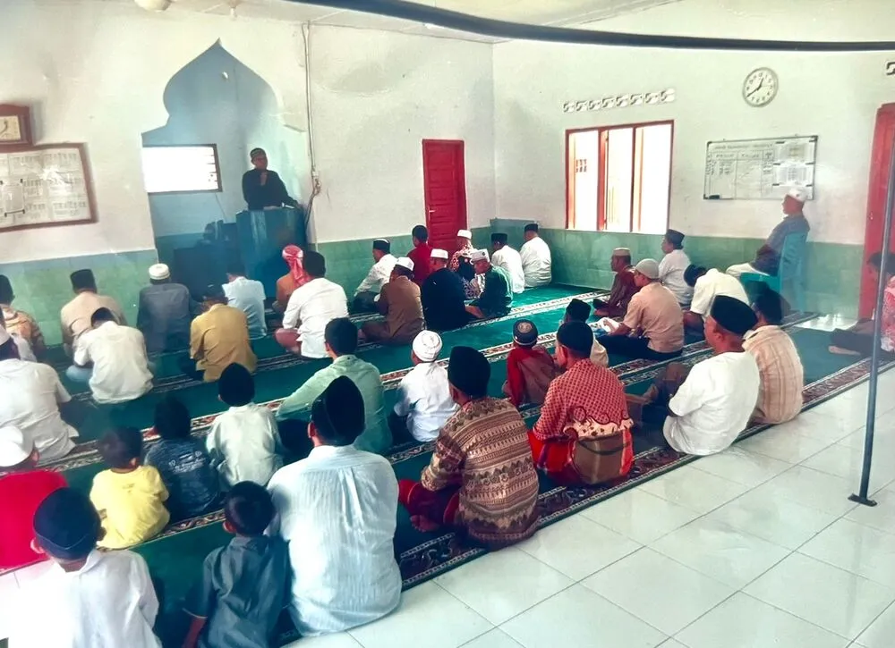 Mushola Al-Mukmin: Tempat Berkumpul yang Menyatu dengan Kehidupan Warga Cilacap